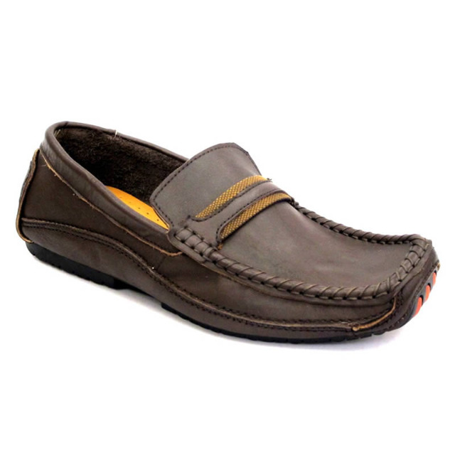 Herren Schuhe Slipper Leder Gr. 40 45 je 9,50 EUR auf Herren Schuhe Slipper Leder Gr. 40 45 je 9,50 EUR auf